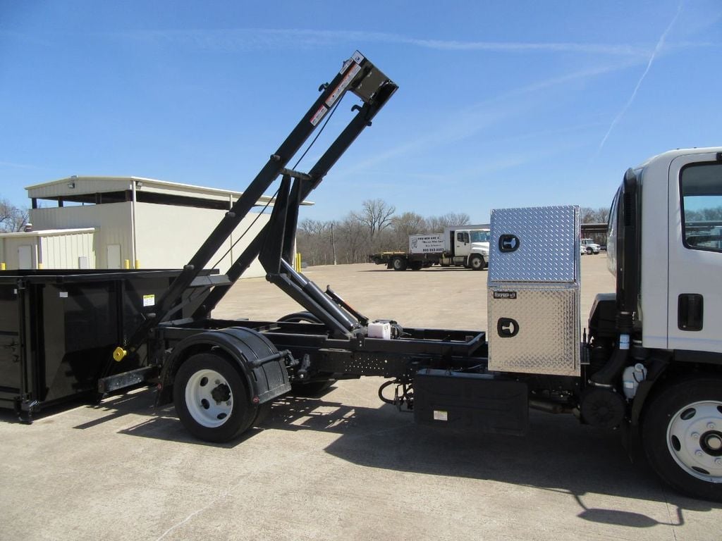 2025 Isuzu NRR (Switch-N-Go 12ft Drop Box) - 20458189 - 55