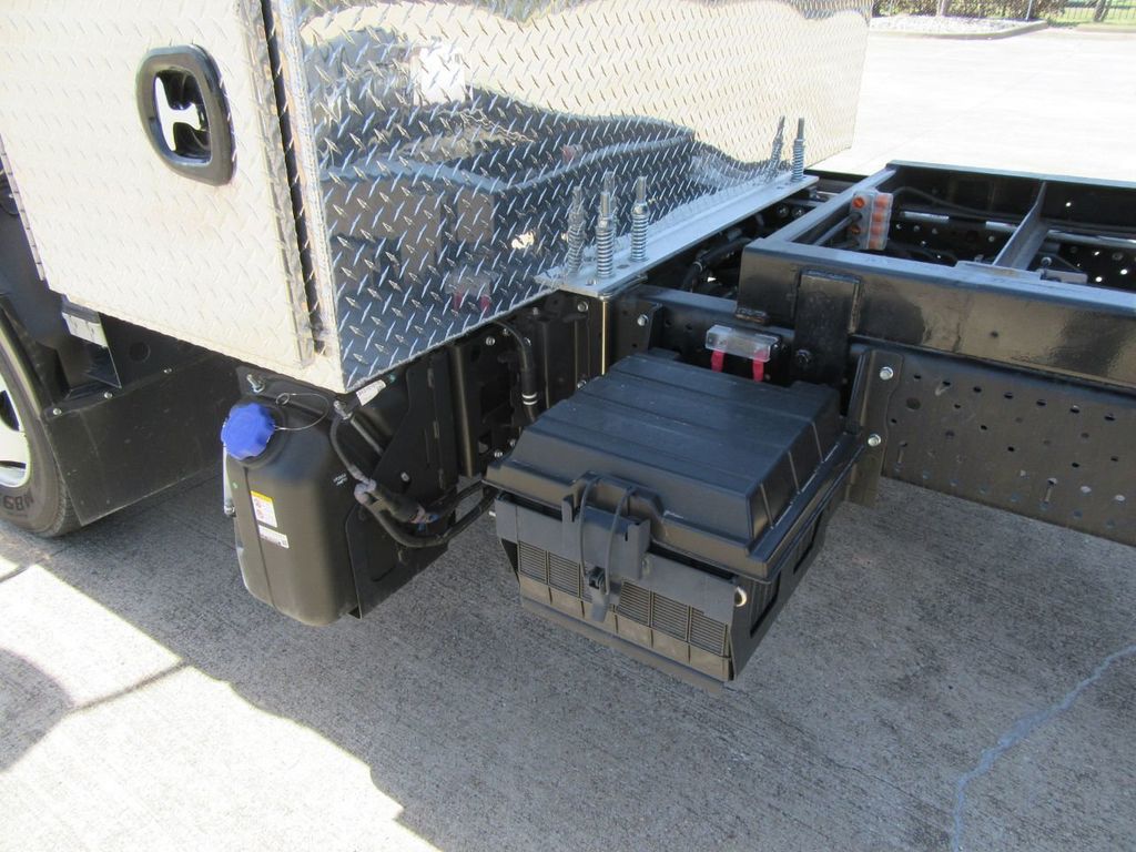 2025 Isuzu NRR (Switch-N-Go 12ft Drop Box) - 20458189 - 67