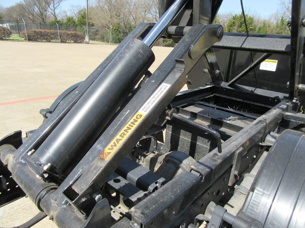 2025 Isuzu NRR (Switch-N-Go 12ft Drop Box) - 20458189 - 69