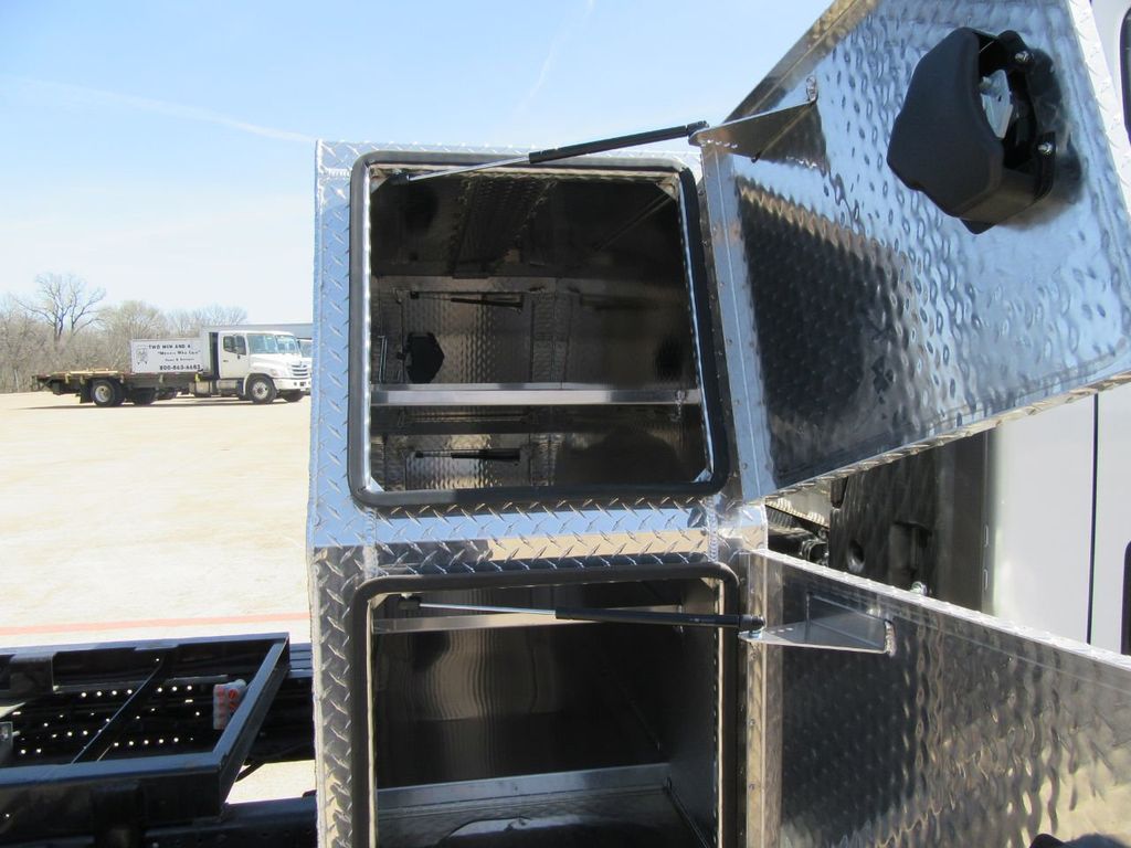 2025 Isuzu NRR (Switch-N-Go 12ft Drop Box) - 20458189 - 74