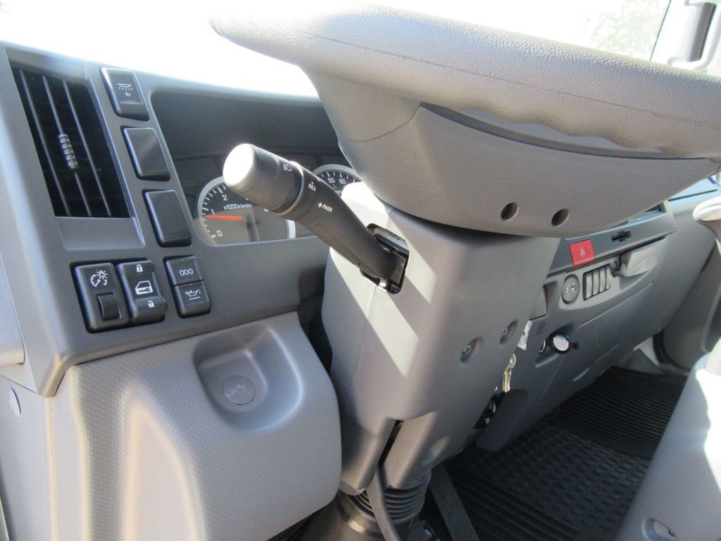 2025 Isuzu NRR (Switch-N-Go 12ft Landscape Dump) - 20369073 - 59