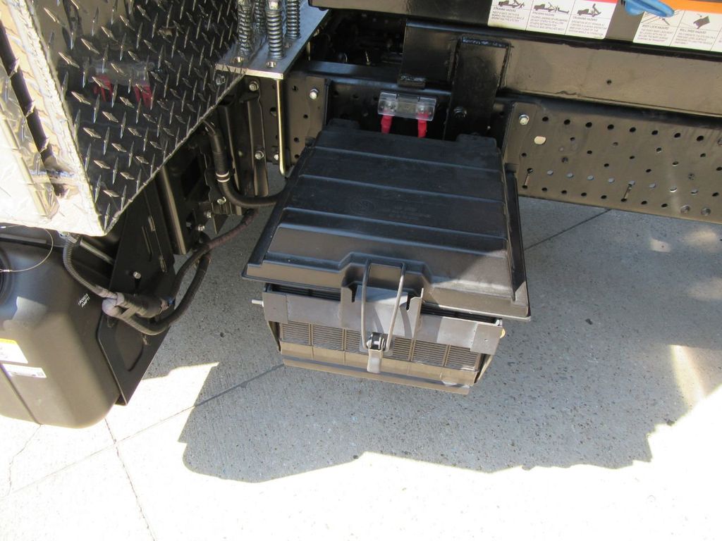 2025 Isuzu NRR (Switch-N-Go 12ft Landscape Dump) - 20369073 - 78