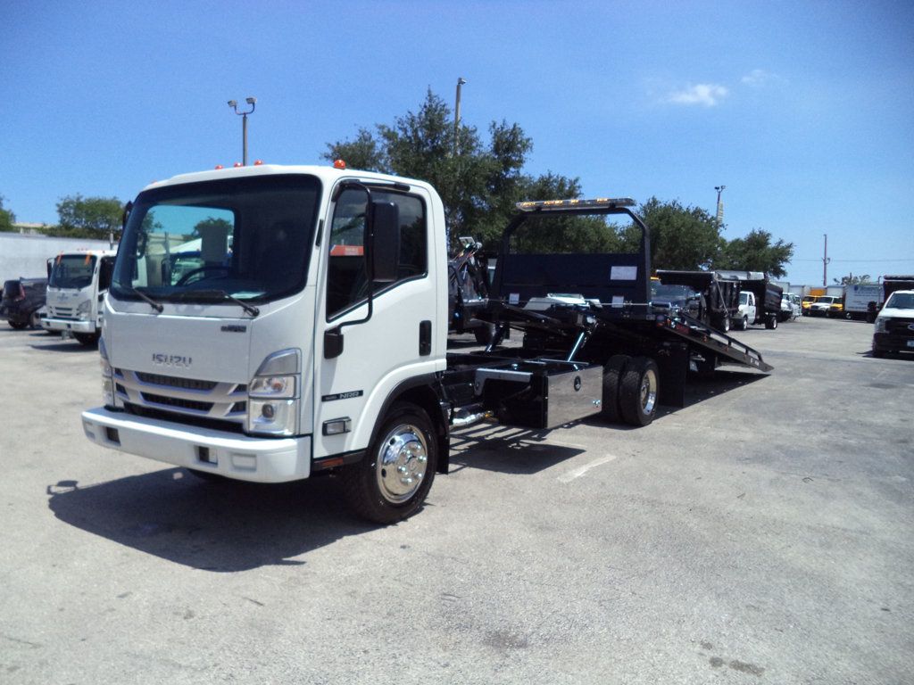 2025 Isuzu NRR w/ 22' JerrDan Car Carrier 6 Ton Extra Low Pro Rollback - 23024718 - 23