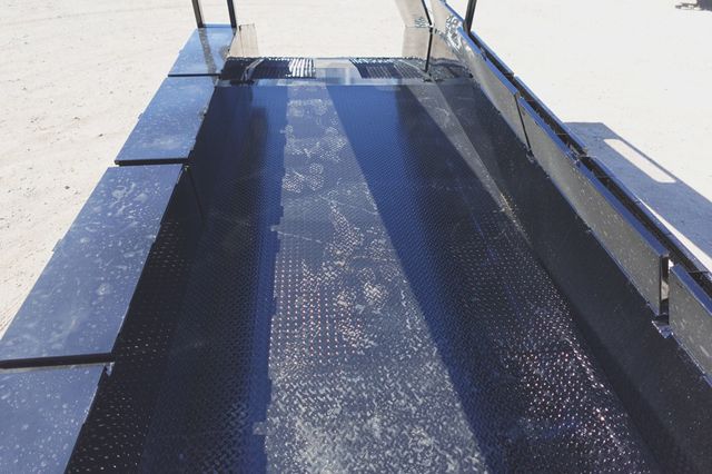 2025 Isuzu NRR Crew Cab 19ft Irrigation Landscape Truck - 22385159 - 18