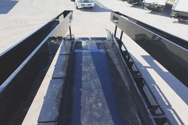 2025 Isuzu NRR Crew Cab 19ft Irrigation Landscape Truck - 22385159 - 21