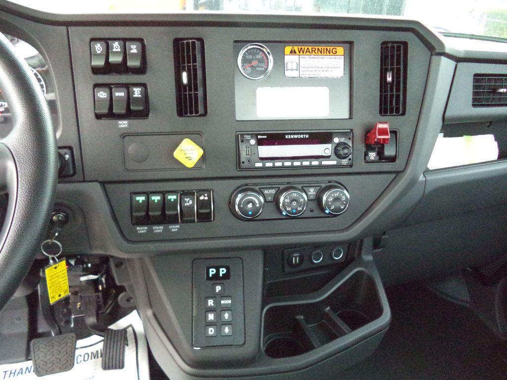 2025 Kenworth T280 w/ 22ft JerrDan Custom StepSide Classic Low Pro Carrier - 22556013 - 55