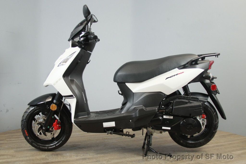 2025 Lance Powersports PCH 200i Freeway Legal, 89 MPG - 23054214 - 3