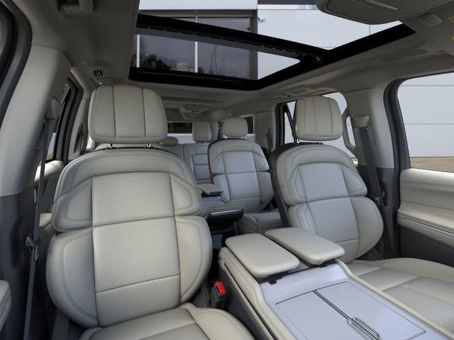 2025 Lincoln Navigator L Reserve 4x4 - 22924915 - 9