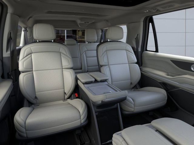 2025 Lincoln Navigator L Reserve 4x4 - 22924915 - 10