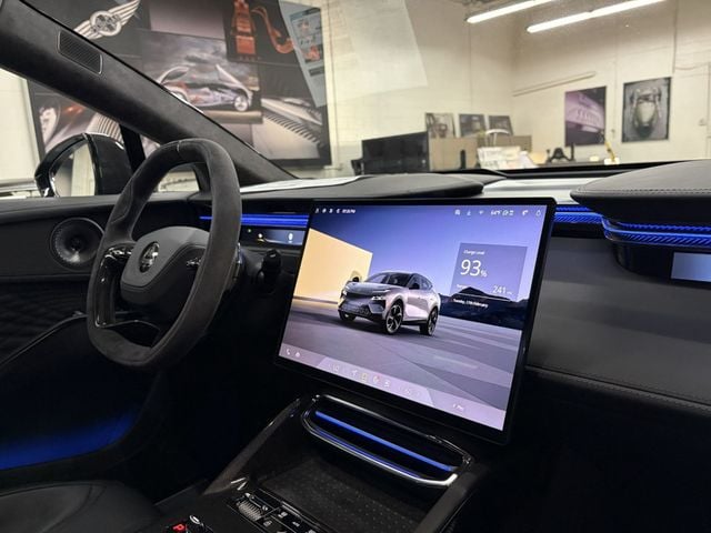 2025 Lotus Eletre Carbon AWD - 22986807 - 39