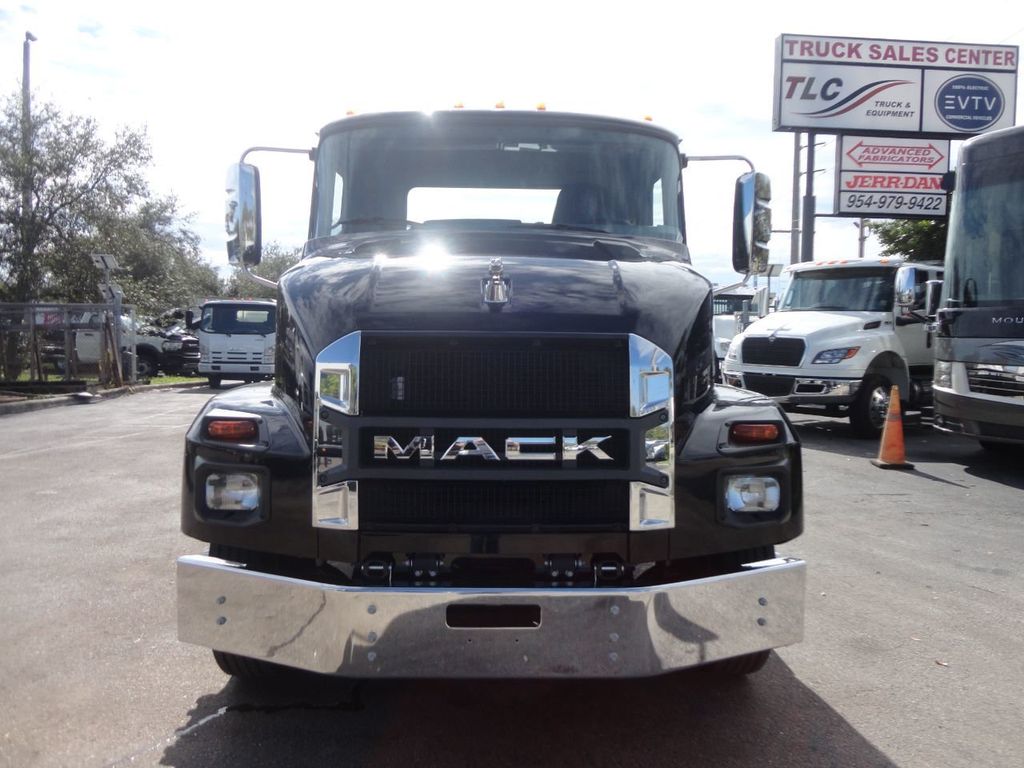 2025 Mack MD6 22FT JERRDAN ROLLBACK TOW TRUCK 22SRR6T-W-LP AUTO GRIP - 21737723 - 4