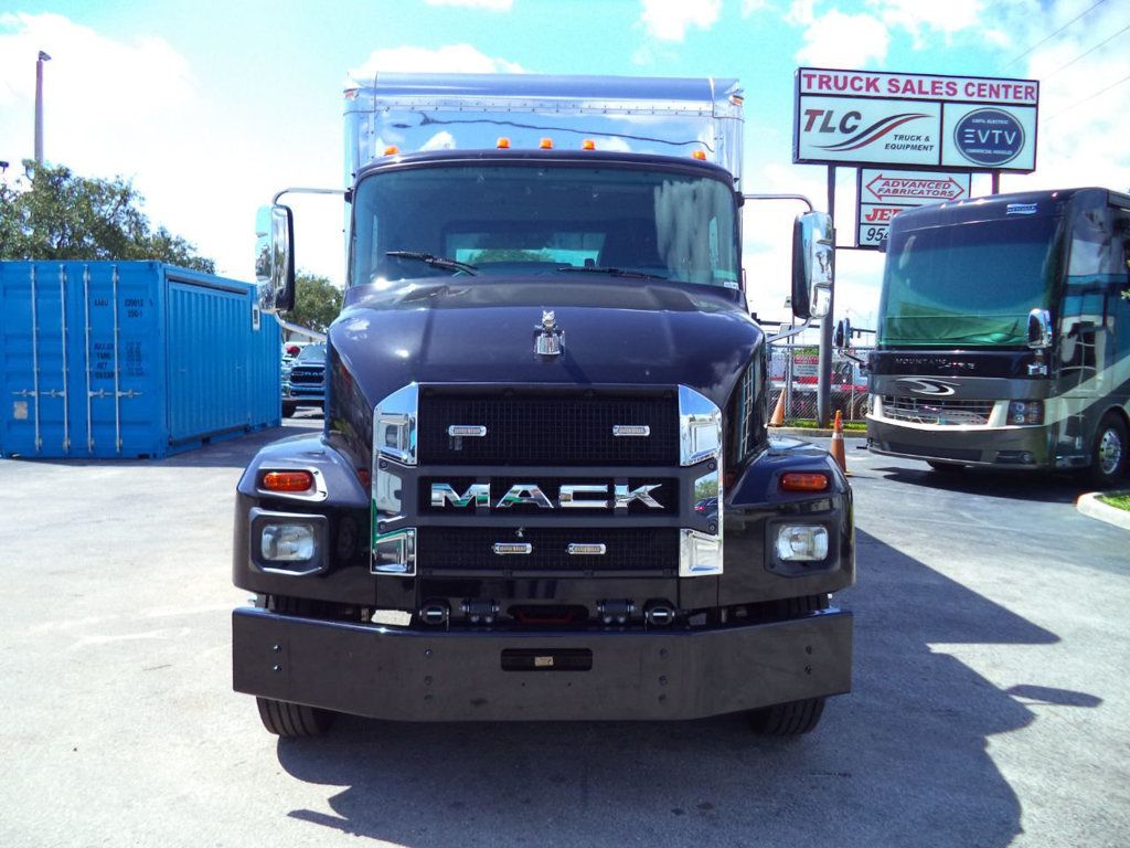 2025 Mack MD6 TowBox 26FT ENCLOSED ROLLBACK TOW TRUCK SHARK JERRDAN - 21897683 - 14