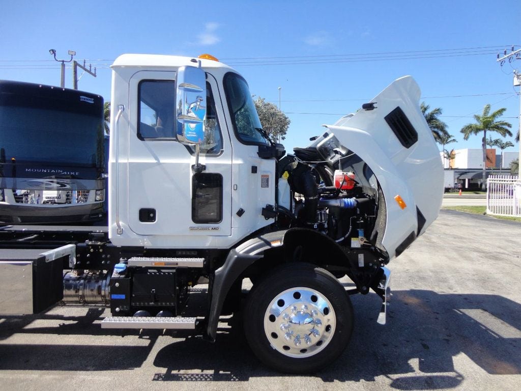 2025 Mack MD6 w/ 22ft Jerr-Dan Rollback Tow Truck Low Pro Car Carrier - 21805345 - 16