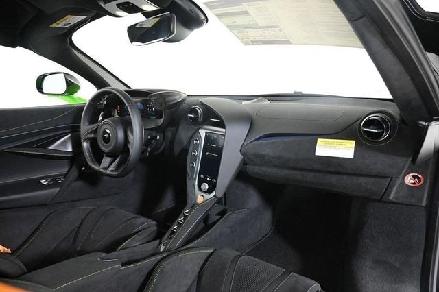 2025 McLaren 750S Coupe - 22854646 - 12