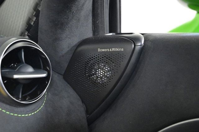 2025 McLaren 750S Coupe - 22854646 - 16