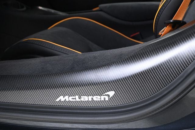 2025 McLaren Artura Performance Spider - 22589955 - 18