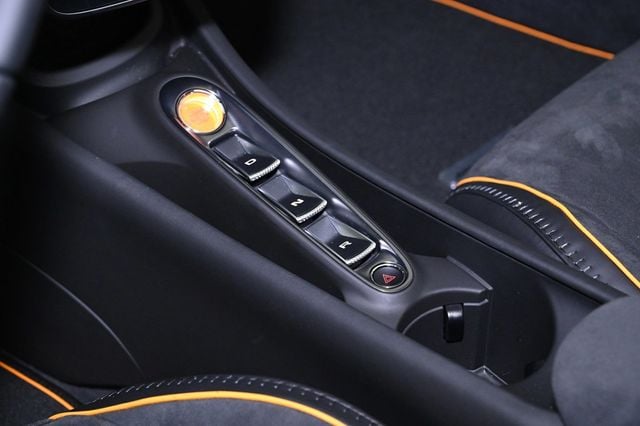 2025 McLaren Artura Performance Spider - 22589955 - 20