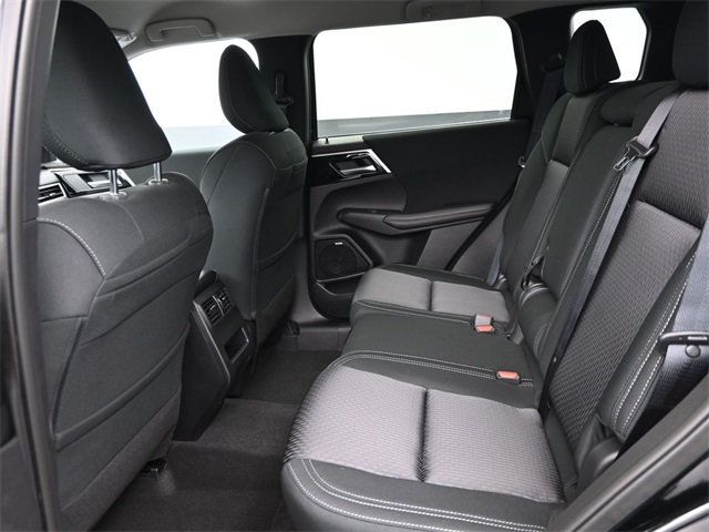 2025 Mitsubishi Outlander ES FWD - 22982977 - 8