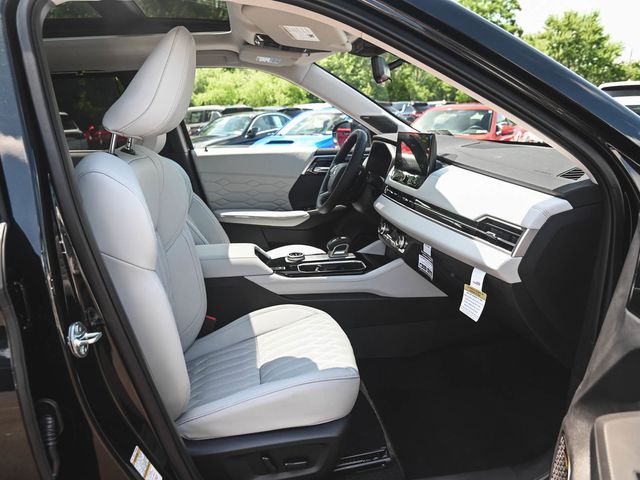 2025 Mitsubishi Outlander Platinum Edition - 23076759 - 30
