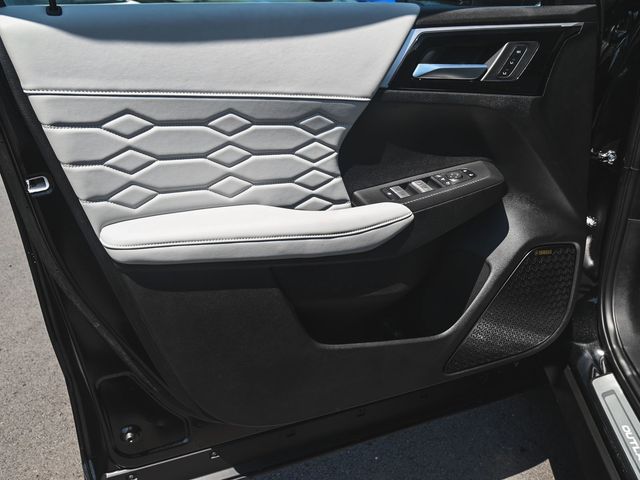 2025 Mitsubishi Outlander Platinum Edition - 23076759 - 6