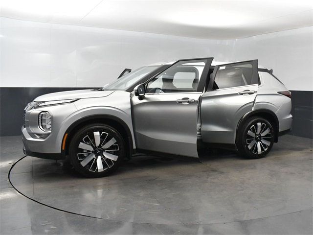 2025 Mitsubishi Outlander SE - 22790258 - 18