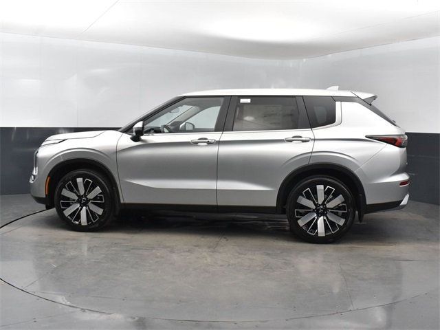 2025 Mitsubishi Outlander SE - 22790258 - 1