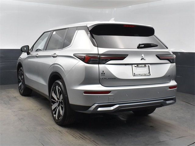 2025 Mitsubishi Outlander SE - 22790258 - 2