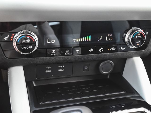 2025 Mitsubishi Outlander SE - 23076784 - 19