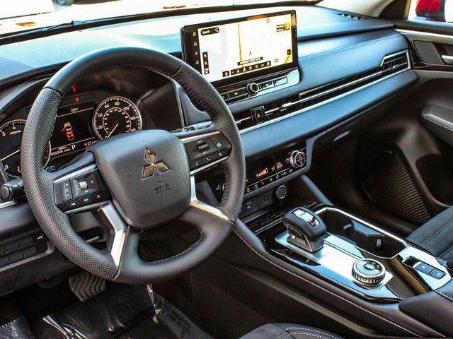 2025 Mitsubishi Outlander SE - 23077710 - 14
