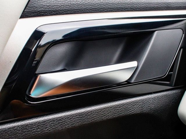 2025 Mitsubishi Outlander SE - 23077746 - 8