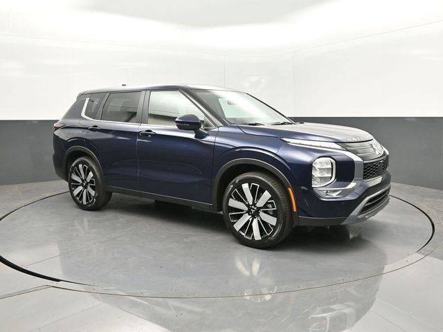 2025 Mitsubishi Outlander SE FWD - 22999752 - 26