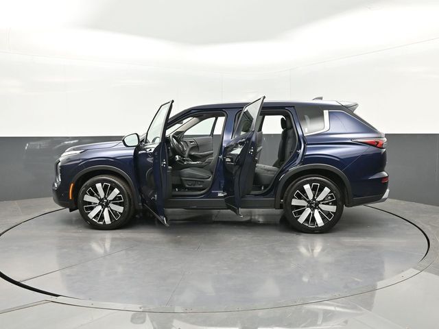 2025 Mitsubishi Outlander SE FWD - 22999752 - 31