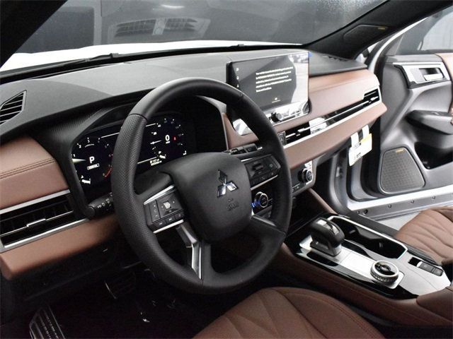 2025 Mitsubishi Outlander SEL photo 4