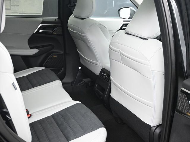 2025 Mitsubishi Outlander SE S-AWC - 23016044 - 17