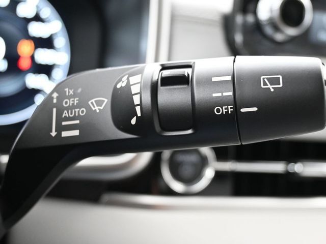 2025 Mitsubishi Outlander PHEV SEL - 23052120 - 31