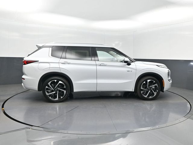 2025 Mitsubishi Outlander PHEV SEL - 23052120 - 37