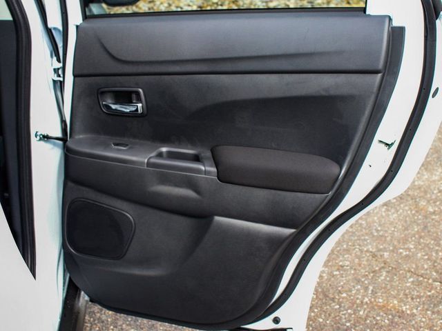 2025 Mitsubishi Outlander Sport 2.0 ES - 23078095 - 11