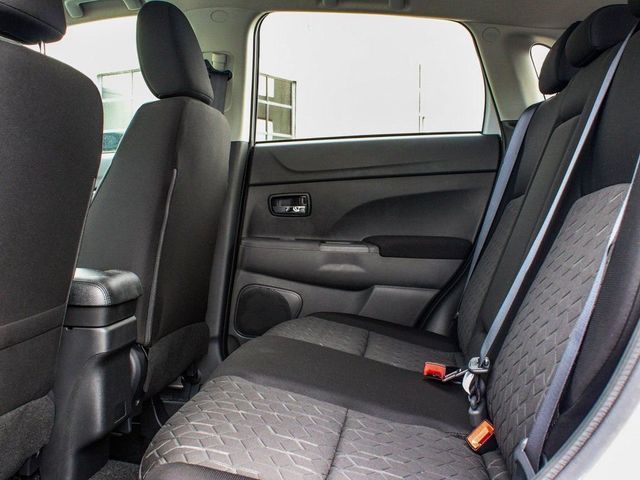2025 Mitsubishi Outlander Sport 2.0 ES - 23078095 - 31