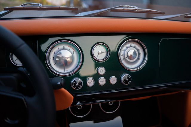 2025 Morgan Plus Four Brand New 2025 Morgan Plus Four! - 22913568 - 34