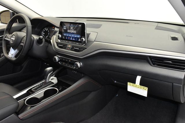 2025 Nissan Altima SR FWD - 22902248 - 24