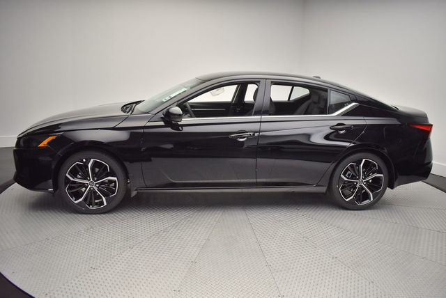 2025 Nissan Altima SR FWD - 22904158 - 7