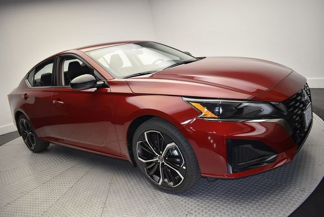 2025 Nissan Altima SR FWD - 22904907 - 2