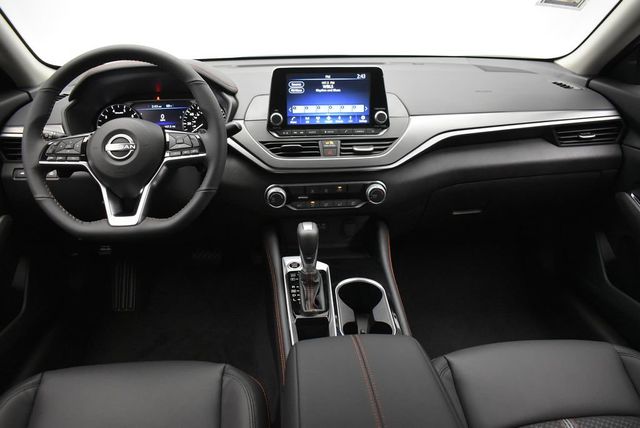 2025 Nissan Altima SR FWD - 22925918 - 27