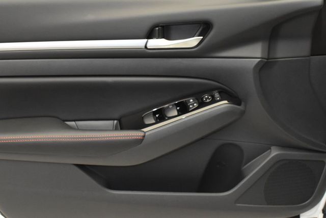 2025 Nissan Altima SR FWD - 22928711 - 10