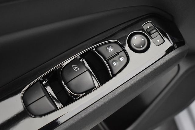 2025 Nissan Altima SR FWD - 22928712 - 11