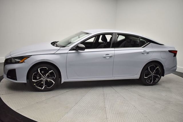 2025 Nissan Altima SR FWD - 22928712 - 7