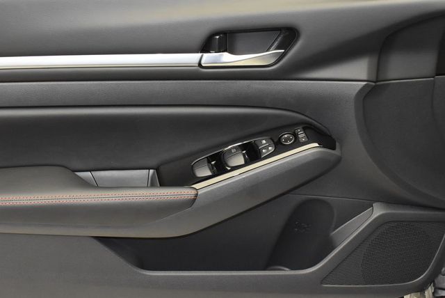 2025 Nissan Altima SR FWD - 22931440 - 10