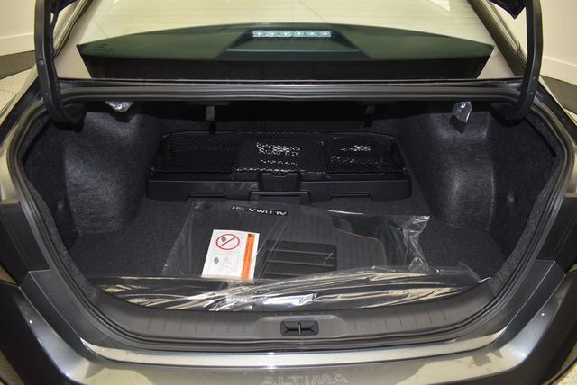 2025 Nissan Altima SR FWD - 22931440 - 38