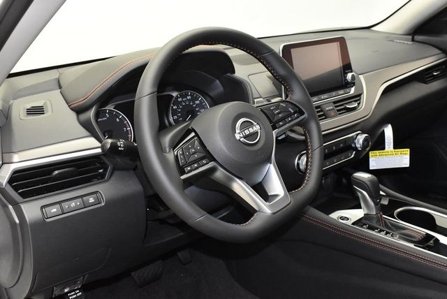 2025 Nissan Altima SR FWD - 22933324 - 15