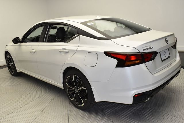 2025 Nissan Altima SR FWD - 22933324 - 6
